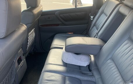 Toyota Land Cruiser 100 рестайлинг 2, 1999 год, 1 680 000 рублей, 16 фотография