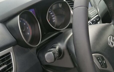 Hyundai i30 II рестайлинг, 2012 год, 950 000 рублей, 12 фотография