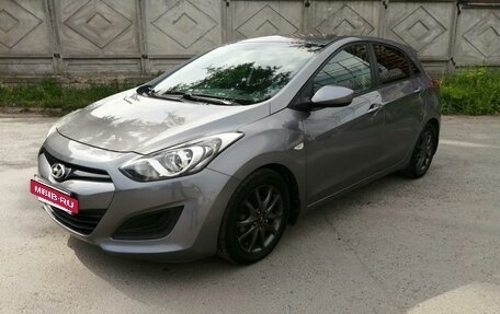 Hyundai i30 II рестайлинг, 2012 год, 950 000 рублей, 11 фотография