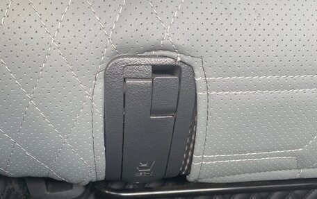 Toyota bB II рестайлинг, 2010 год, 1 450 000 рублей, 25 фотография