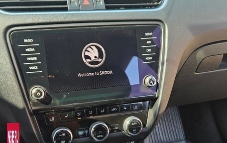 Skoda Octavia, 2017 год, 1 980 000 рублей, 3 фотография