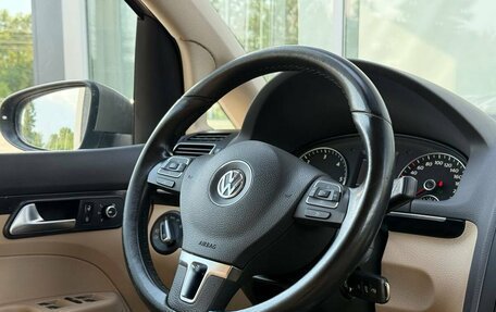 Volkswagen Touran III, 2012 год, 1 115 000 рублей, 11 фотография