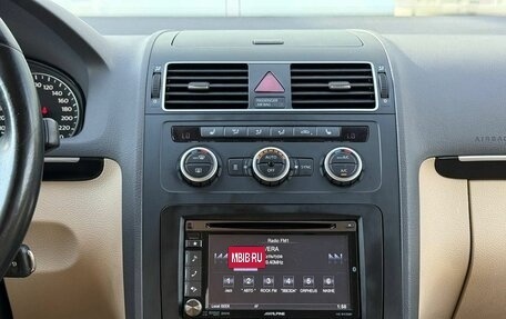 Volkswagen Touran III, 2012 год, 1 115 000 рублей, 12 фотография