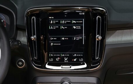 Volvo XC40 I, 2022 год, 3 170 080 рублей, 6 фотография