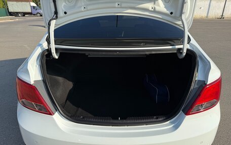 Hyundai Solaris II рестайлинг, 2015 год, 1 077 000 рублей, 13 фотография