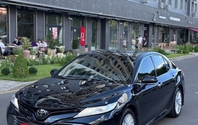 Toyota Camry, 2021 год, 3 180 000 рублей, 1 фотография