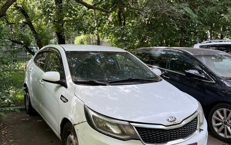 KIA Rio III рестайлинг, 2016 год, 420 000 рублей, 1 фотография