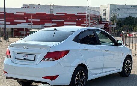 Hyundai Solaris II рестайлинг, 2015 год, 1 077 000 рублей, 24 фотография