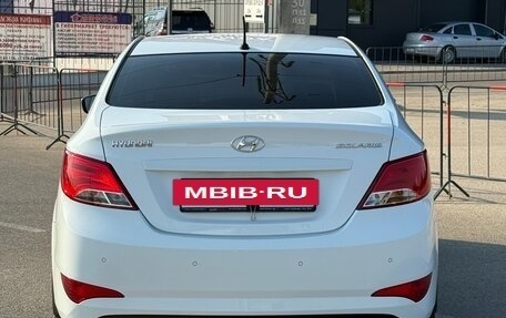 Hyundai Solaris II рестайлинг, 2015 год, 1 077 000 рублей, 21 фотография