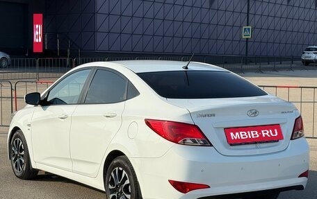 Hyundai Solaris II рестайлинг, 2015 год, 1 077 000 рублей, 18 фотография