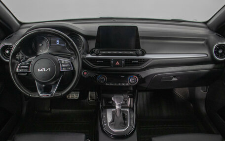 KIA Cerato IV, 2022 год, 1 990 000 рублей, 13 фотография