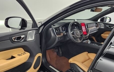 Volvo XC60 II, 2022 год, 4 430 080 рублей, 10 фотография