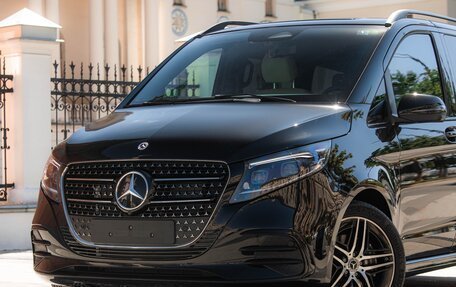 Mercedes-Benz V-Класс, 2025 год, 15 500 000 рублей, 40 фотография