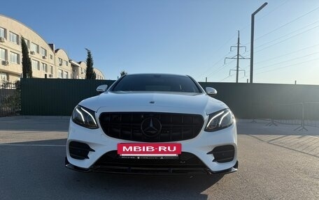 Mercedes-Benz E-Класс, 2018 год, 3 750 000 рублей, 3 фотография