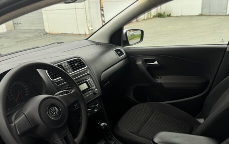 Volkswagen Polo VI (EU Market), 2012 год, 900 000 рублей, 6 фотография