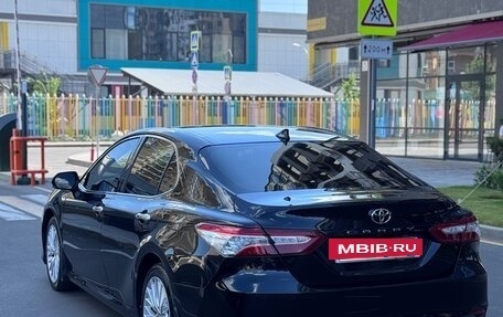 Toyota Camry, 2021 год, 3 180 000 рублей, 4 фотография