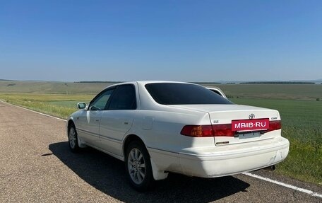 Toyota Camry, 2000 год, 535 000 рублей, 4 фотография