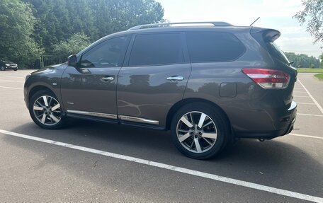 Nissan Pathfinder, 2014 год, 2 200 000 рублей, 23 фотография
