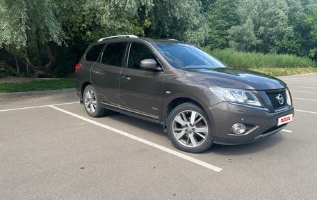 Nissan Pathfinder, 2014 год, 2 200 000 рублей, 30 фотография
