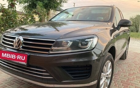 Volkswagen Touareg III, 2016 год, 3 360 000 рублей, 2 фотография