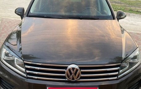 Volkswagen Touareg III, 2016 год, 3 360 000 рублей, 3 фотография