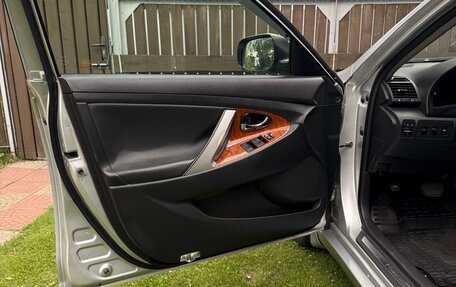 Toyota Camry, 2007 год, 1 500 000 рублей, 17 фотография