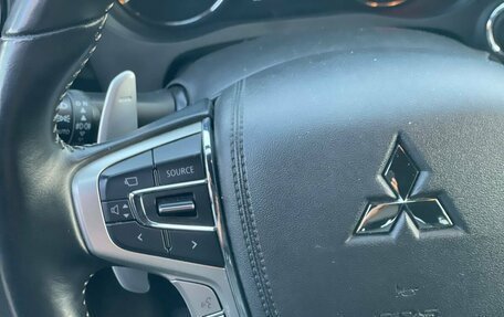 Mitsubishi Outlander III рестайлинг 3, 2020 год, 2 480 000 рублей, 11 фотография