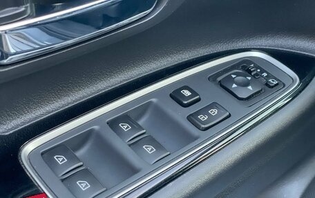 Mitsubishi Outlander III рестайлинг 3, 2020 год, 2 480 000 рублей, 10 фотография