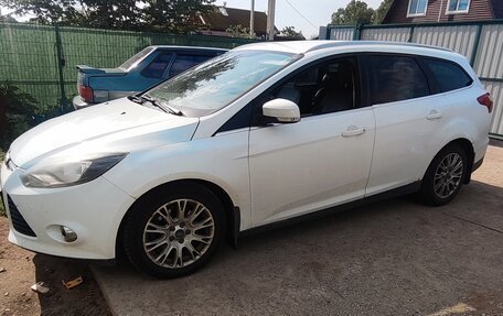 Ford Focus III, 2013 год, 850 000 рублей, 2 фотография