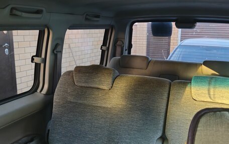 Mazda Bongo Friendee i рестайлинг, 2004 год, 570 000 рублей, 6 фотография