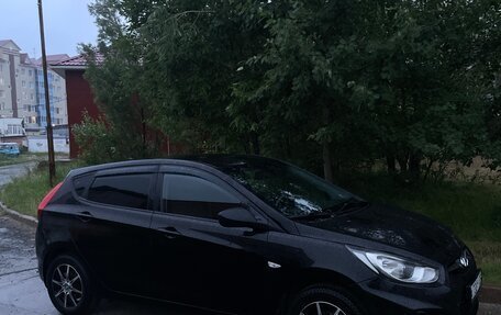 Hyundai Solaris II рестайлинг, 2012 год, 600 000 рублей, 2 фотография