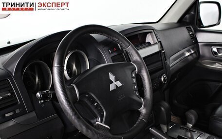 Mitsubishi Pajero IV, 2011 год, 1 597 000 рублей, 10 фотография