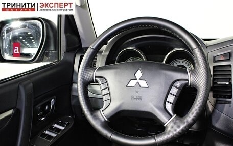 Mitsubishi Pajero IV, 2011 год, 1 597 000 рублей, 12 фотография