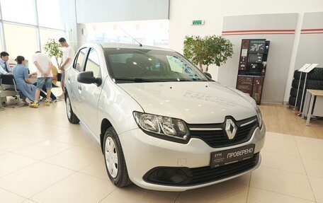 Renault Logan II, 2017 год, 696 000 рублей, 3 фотография