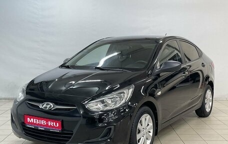 Hyundai Solaris II рестайлинг, 2011 год, 799 900 рублей, 1 фотография