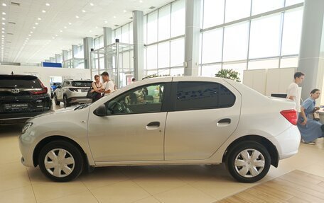 Renault Logan II, 2017 год, 696 000 рублей, 10 фотография