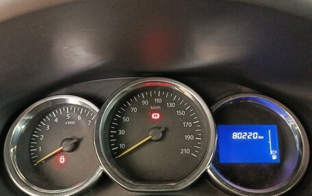 Renault Logan II, 2017 год, 696 000 рублей, 16 фотография