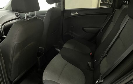 Hyundai Solaris II рестайлинг, 2011 год, 799 900 рублей, 13 фотография