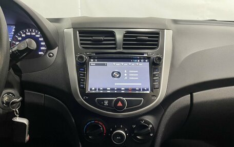 Hyundai Solaris II рестайлинг, 2011 год, 799 900 рублей, 16 фотография