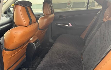 Toyota Camry, 2017 год, 2 000 000 рублей, 6 фотография