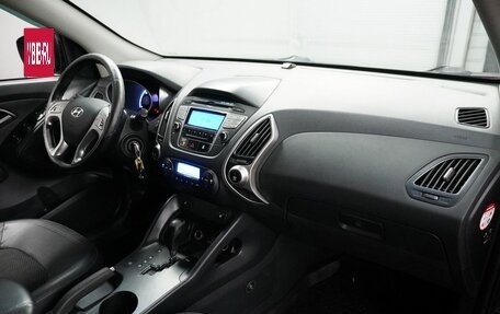 Hyundai ix35 I рестайлинг, 2010 год, 1 030 000 рублей, 10 фотография