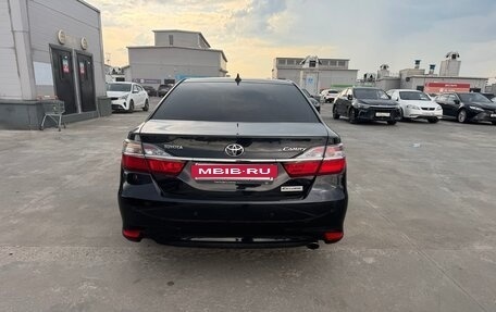 Toyota Camry, 2017 год, 2 000 000 рублей, 4 фотография
