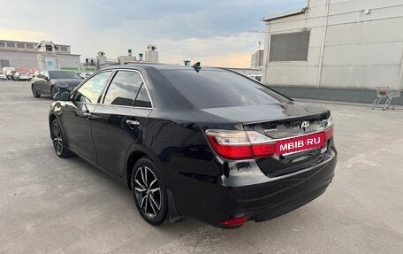 Toyota Camry, 2017 год, 2 000 000 рублей, 3 фотография