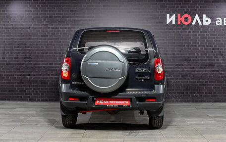 Chevrolet Niva I рестайлинг, 2011 год, 650 000 рублей, 5 фотография
