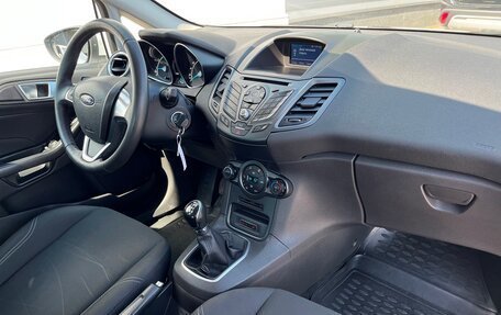 Ford Fiesta, 2015 год, 872 900 рублей, 8 фотография