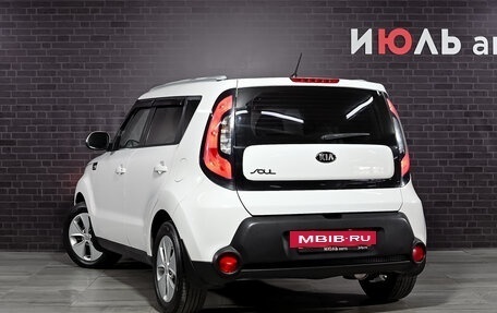 KIA Soul II рестайлинг, 2014 год, 1 260 000 рублей, 7 фотография