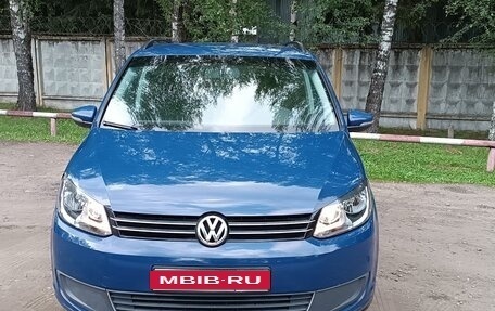 Volkswagen Touran III, 2011 год, 1 100 000 рублей, 2 фотография
