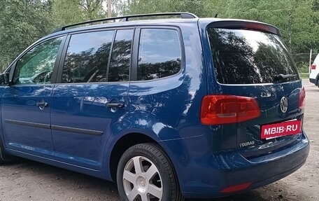Volkswagen Touran III, 2011 год, 1 100 000 рублей, 5 фотография