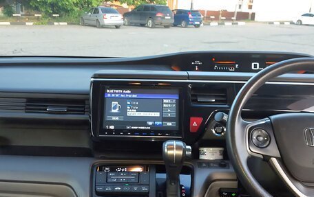 Honda Stepwgn IV, 2017 год, 2 200 000 рублей, 6 фотография