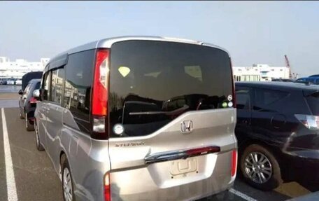 Honda Stepwgn IV, 2017 год, 2 200 000 рублей, 8 фотография